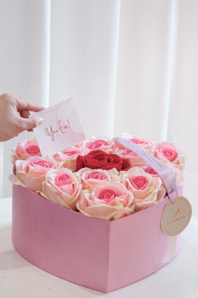 Hộp hoa quà tặng trái tim hoa hồng