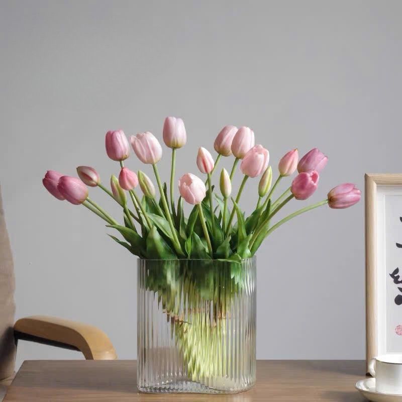 Bình hoa tulip cao su