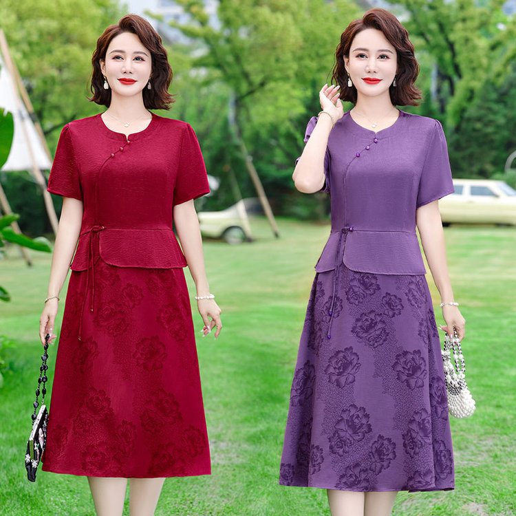 Quần áo quà sinh nhật tặng mẹ