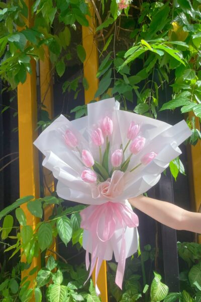 Bó hoa tulip 9 bông nhiều màu sắc