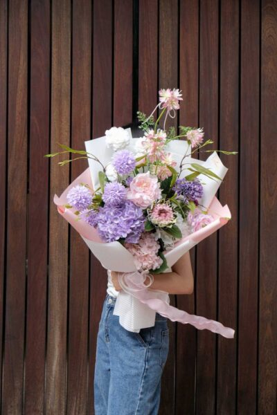 Bó hoa mix tú cầu mẫu đơn cúc pingpong tone hồng tím